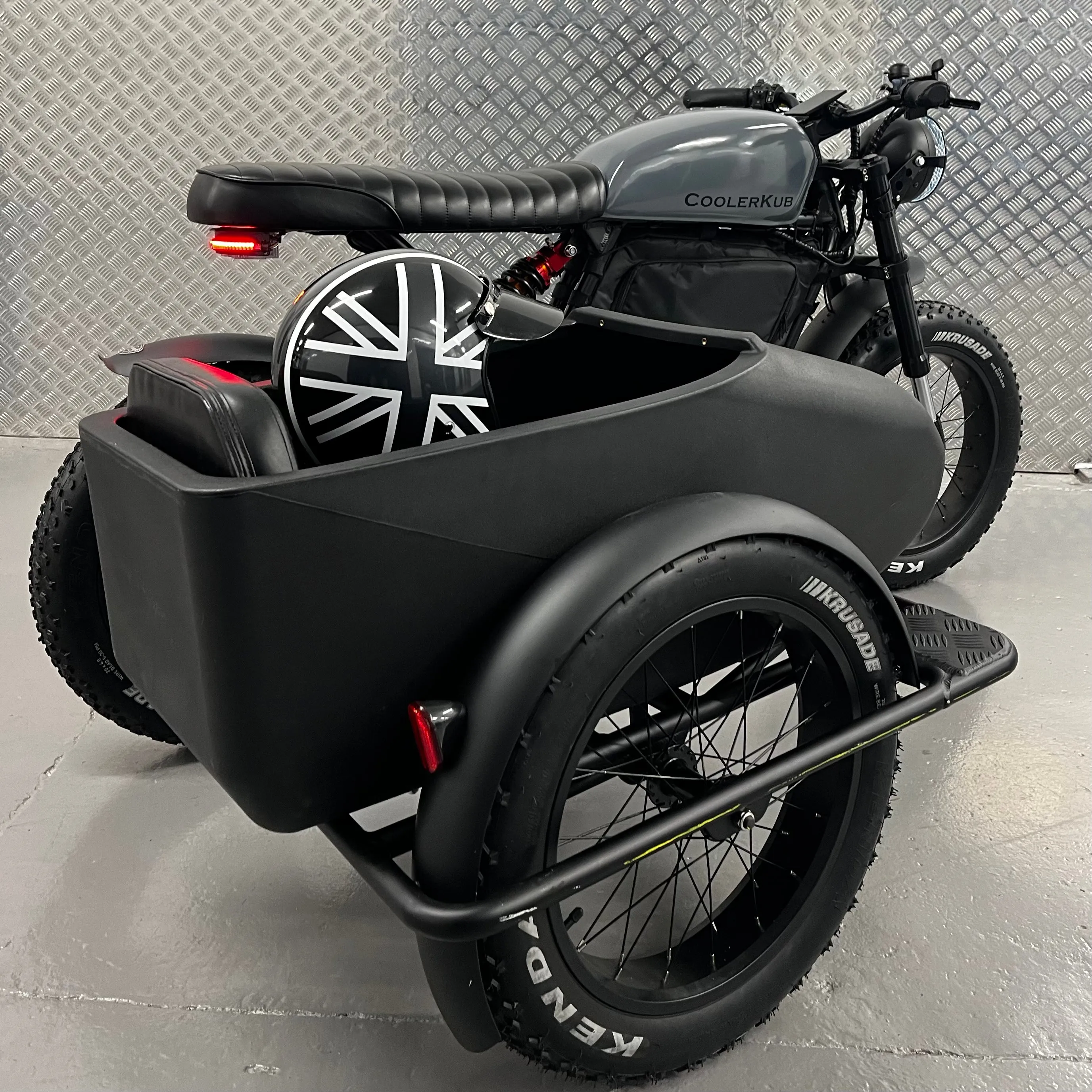 Cooler Kub 750S and Sidecar - Dual Removable Battery, 80km  Range