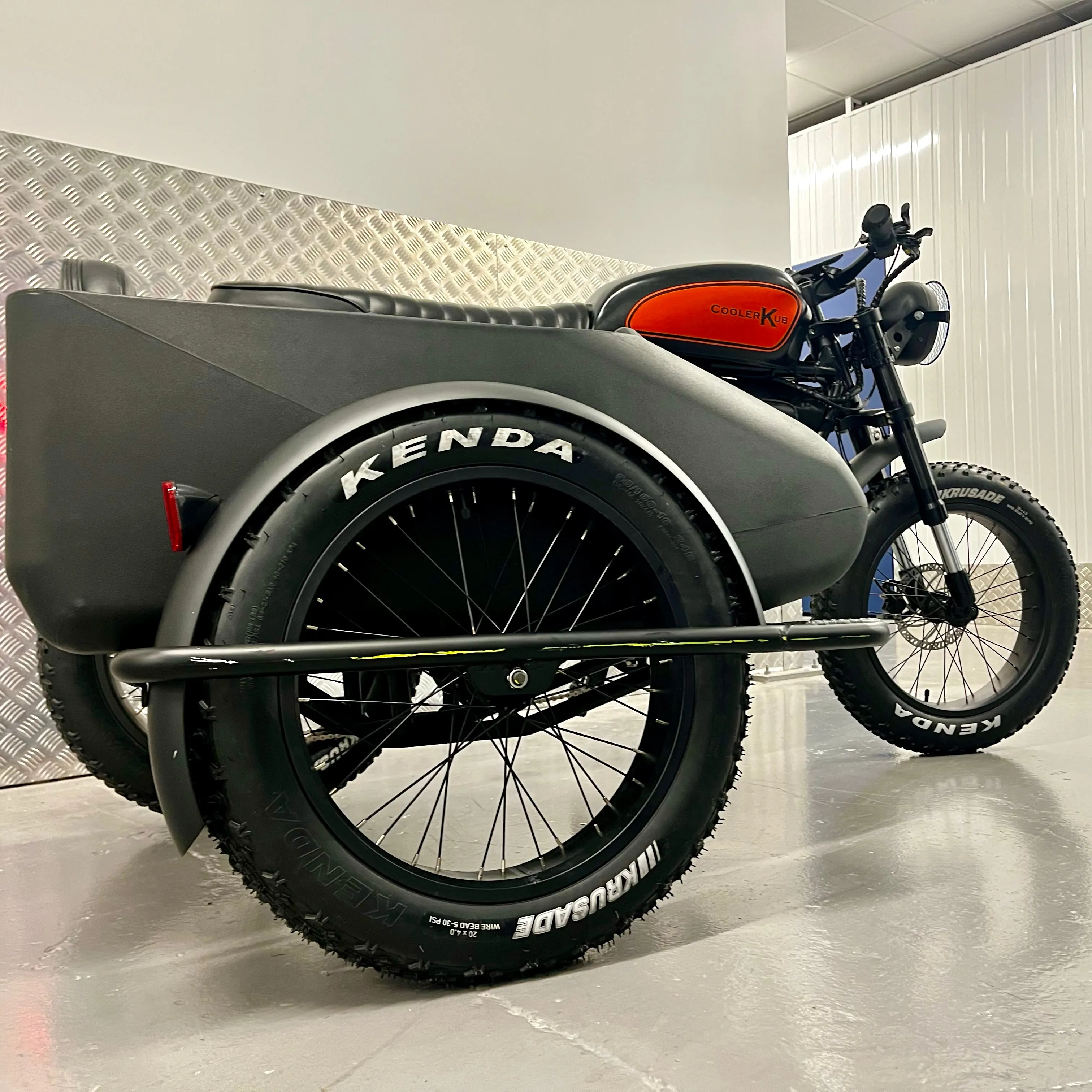 Cooler Kub 750S and Sidecar - Dual Removable Battery, 80km  Range