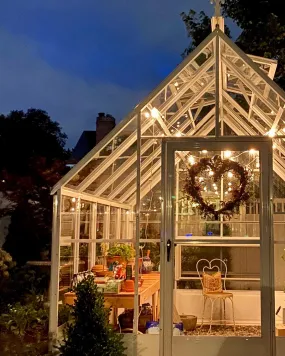 Cross Country Parkside 8X12 Glass Greenhouse