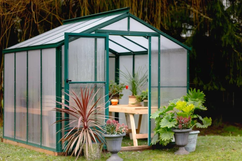Cross Country Sunhaven 8X8 Polycarbonate Greenhouse