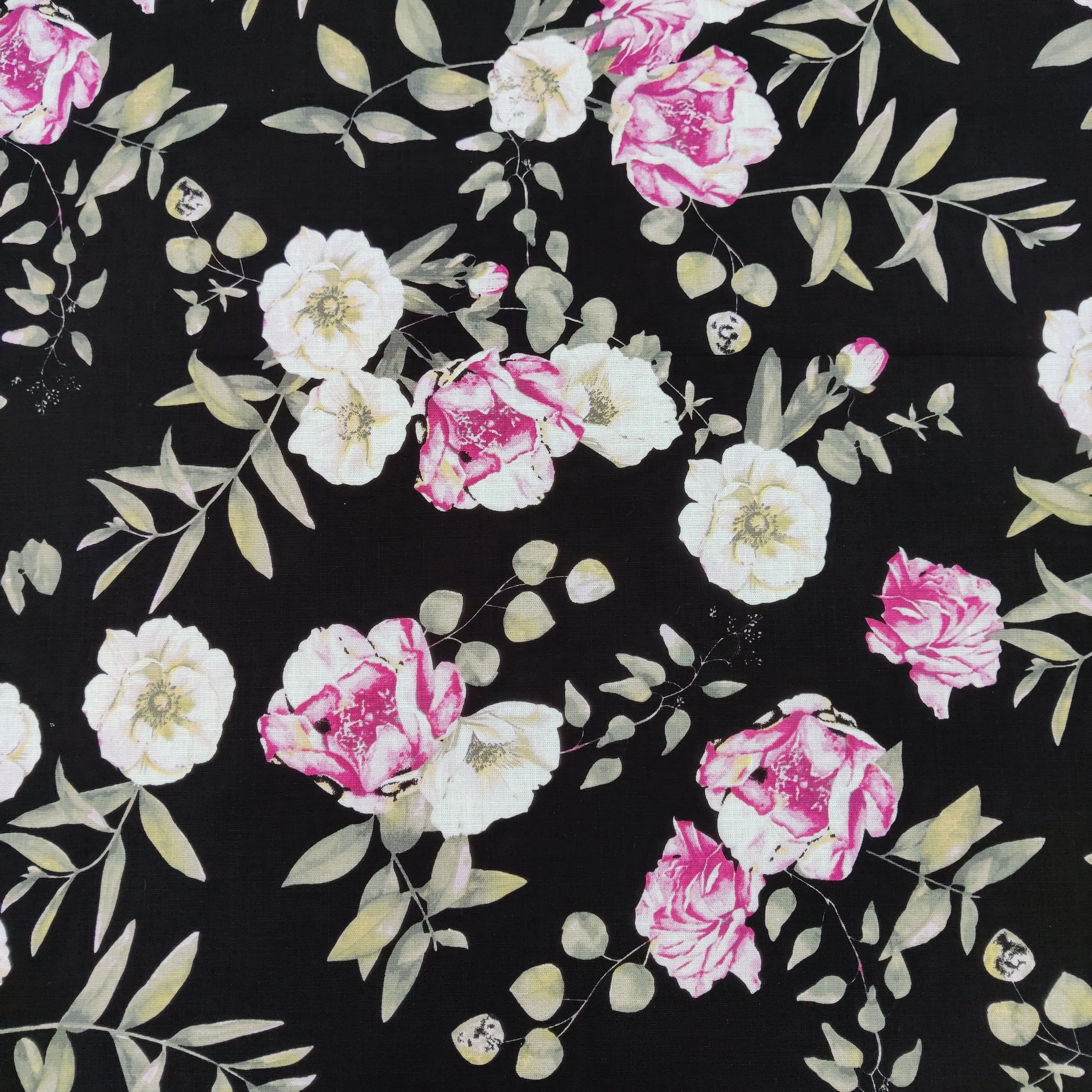 FS740_1 Black Floral