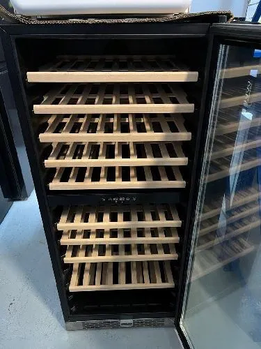 Mayer MMWC92MAG 92 Bottles Wine Chiller