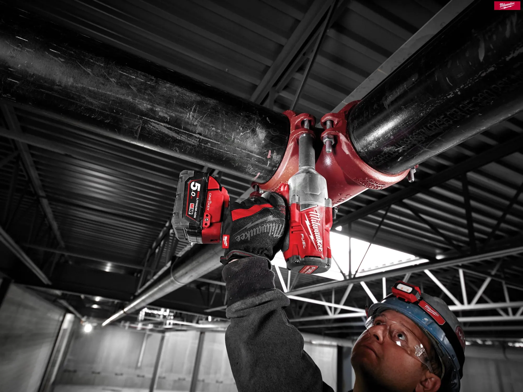 Milwaukee 18V M18 ONEFHIWF12-502X FUEL™ ONE-KEY™ 1/2" Impact Wrench Set (2 x 5.0Ah Li-ion, Charger, Case)