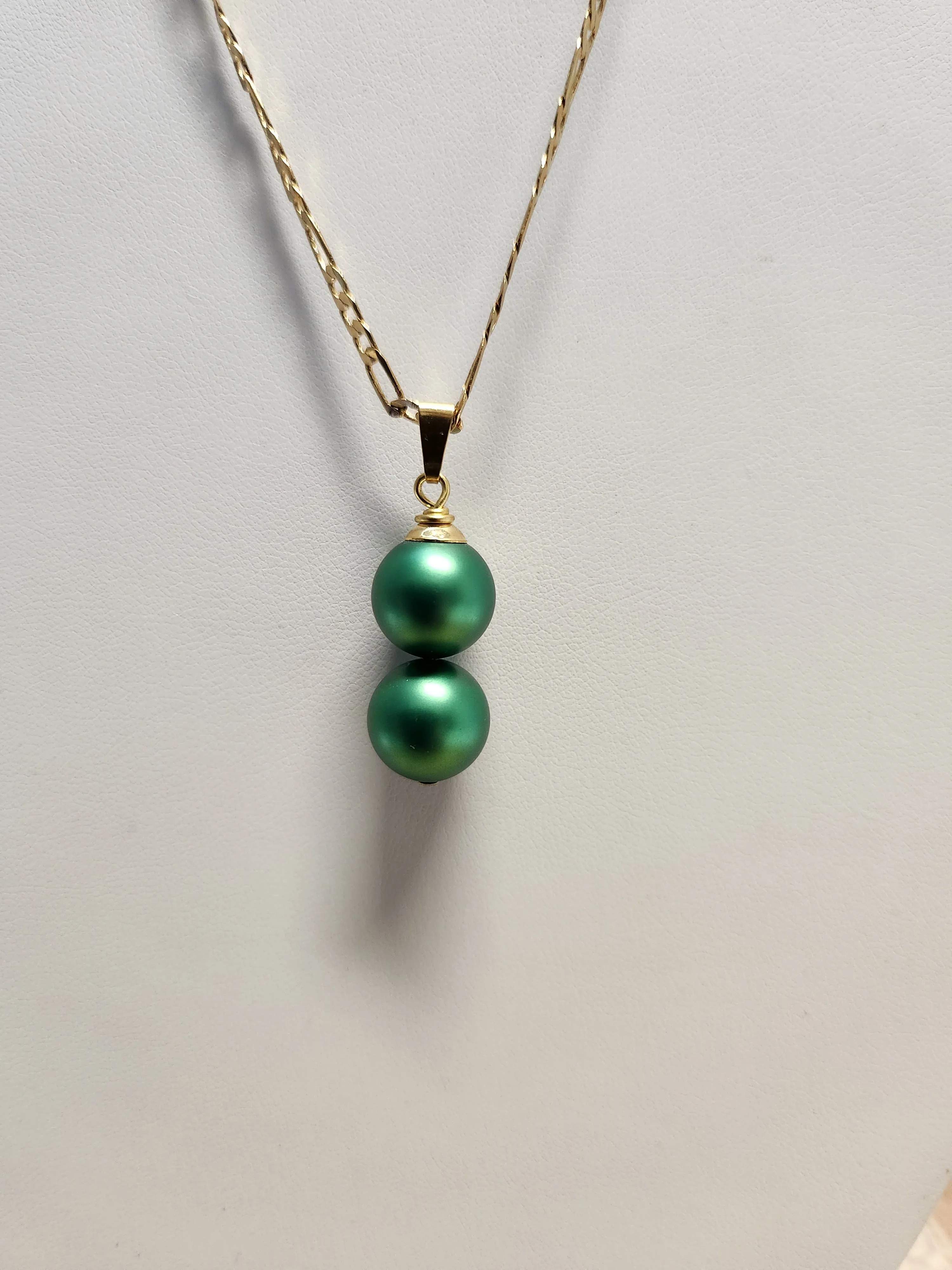 NANIA - Premium Swarovski Green Tone Pearl Set